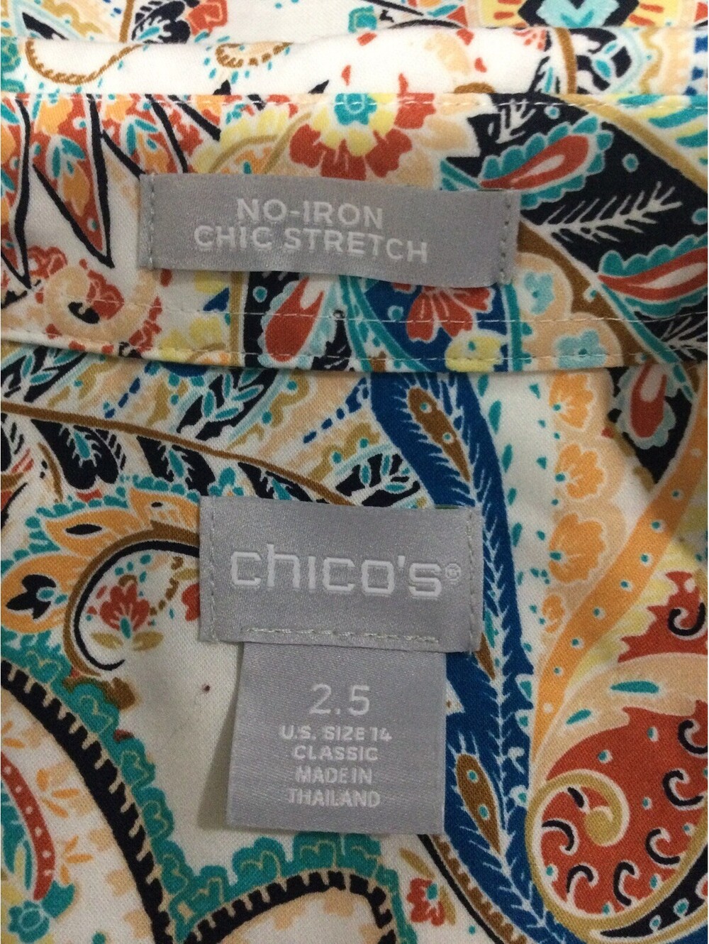 Chico’s 2.5 No Iron Chic Stretch Paisley Colorful Top Adj Sleeve Artsy NICE - Picture 7 of 8